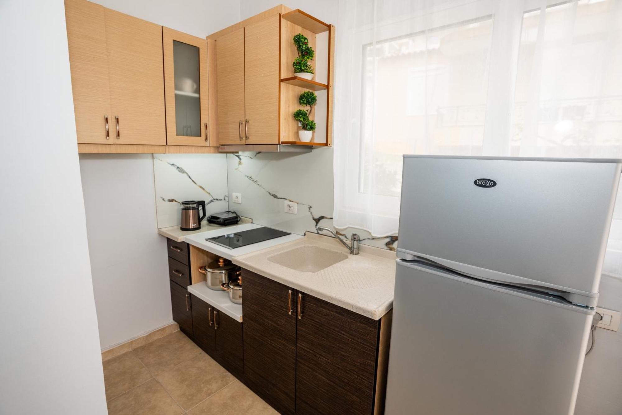 A&V Apartments Sarandë Eksteriør billede