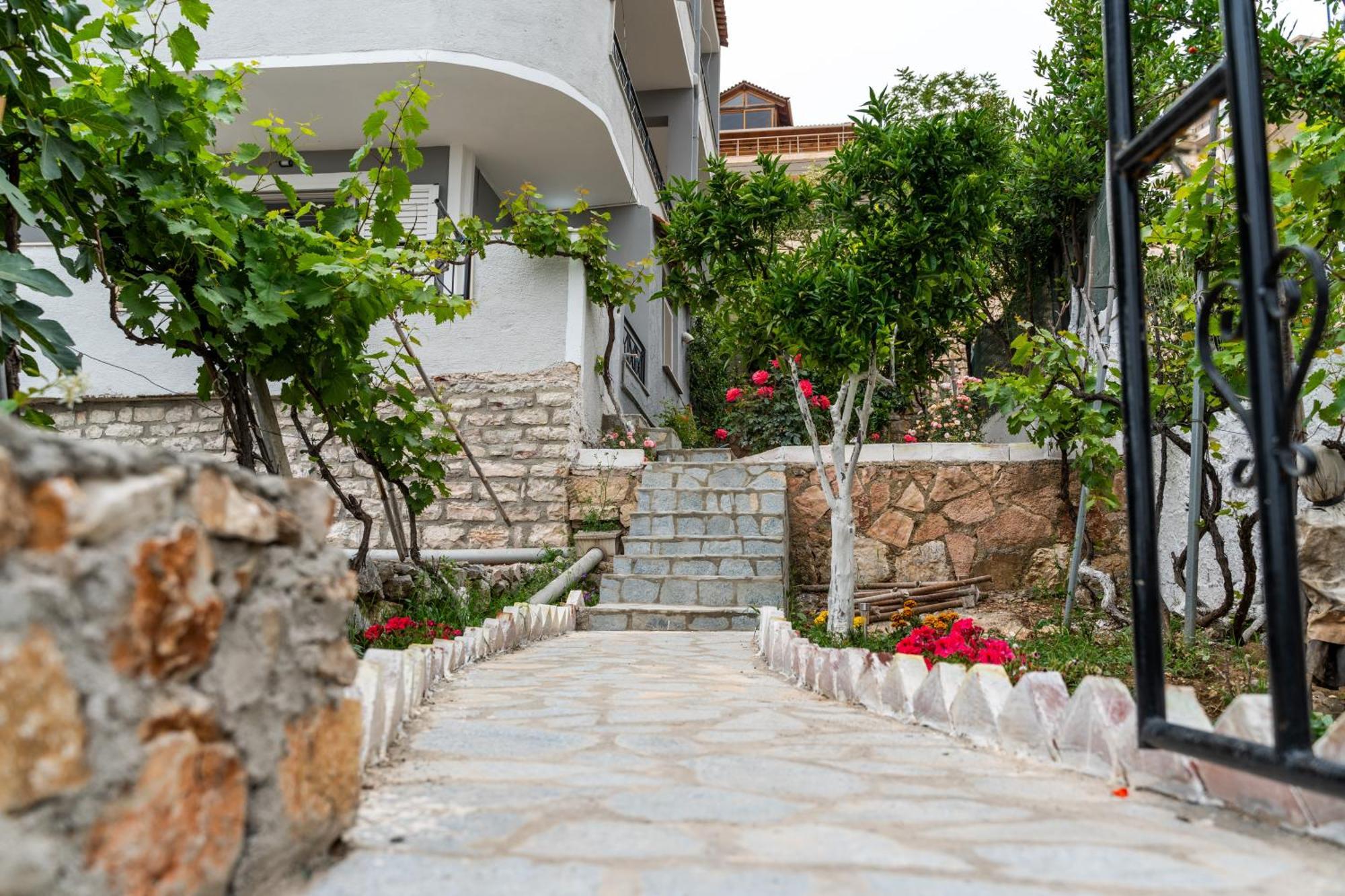 A&V Apartments Sarandë Eksteriør billede